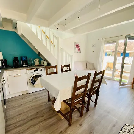 Holiday home 5 Bleu Saphir -079 *